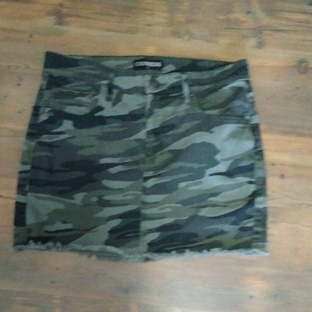 Express Green and Black Camouflage Mini Skirt